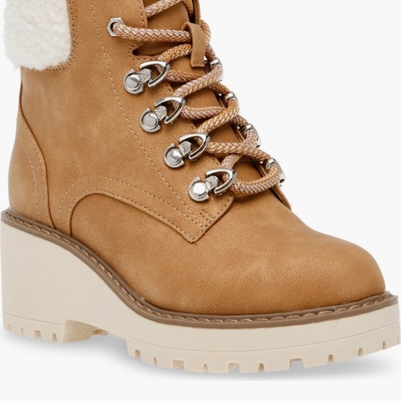 DV by DOLCE VITA Cream & Tan Girls Ankle Boots Size 5 - Picture 3 of 16